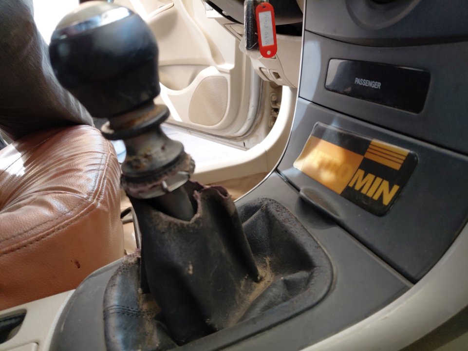 تويوتا كورولا  2011 image