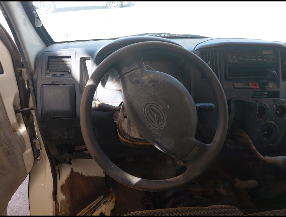 دايهاتسو دباب  2012 image