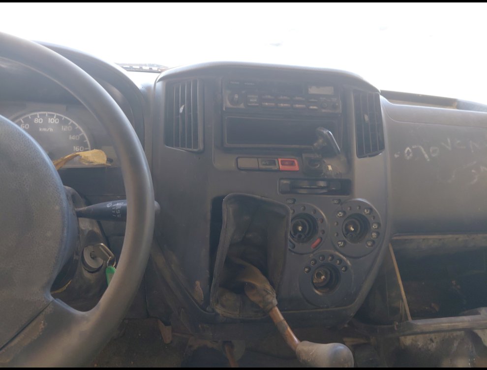 دايهاتسو دباب  2012 image