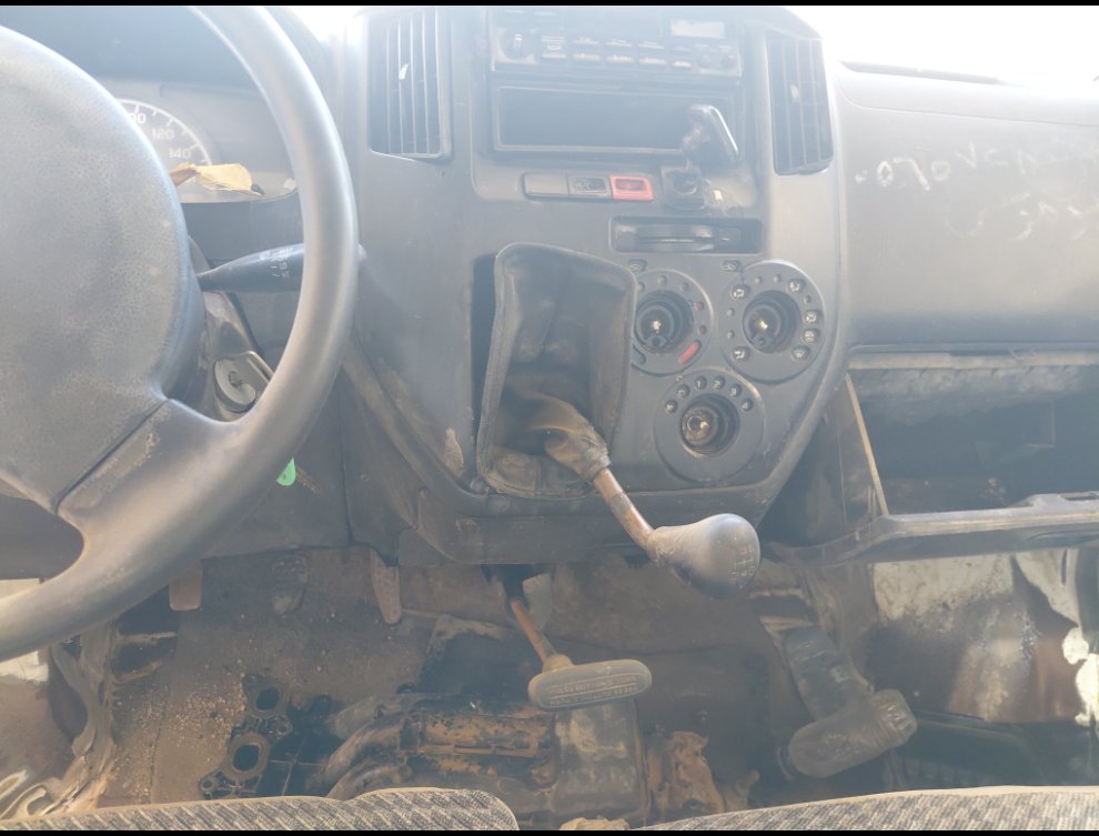 دايهاتسو دباب  2012 image