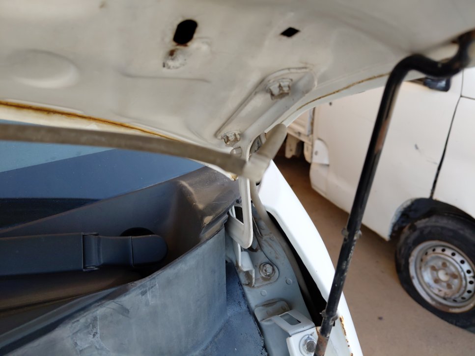 دايهاتسو دباب  2011 image