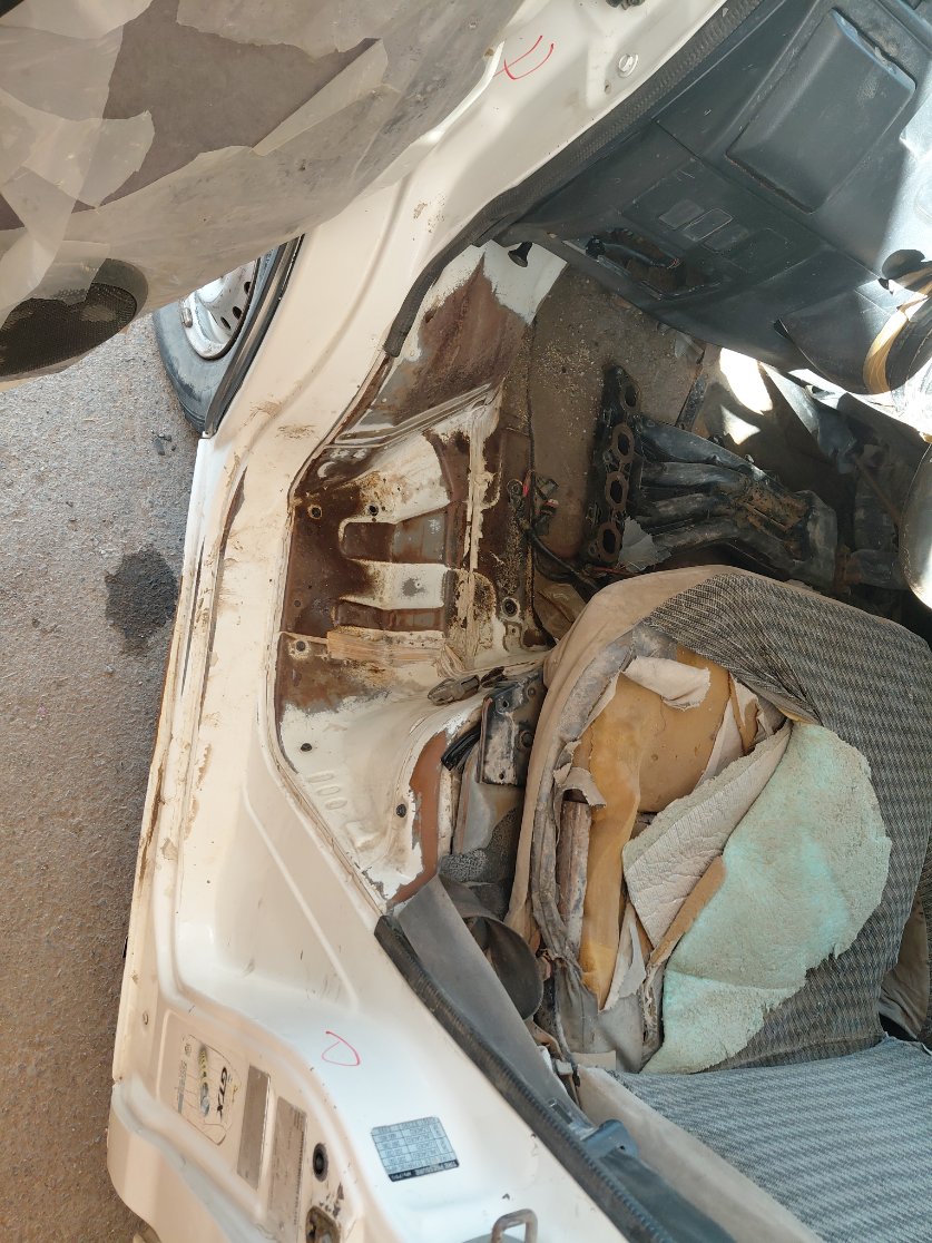 دايهاتسو دباب  2012 image