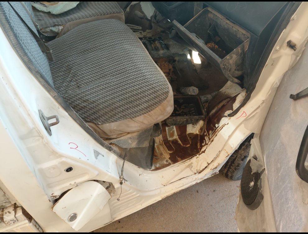 دايهاتسو دباب  2012 image