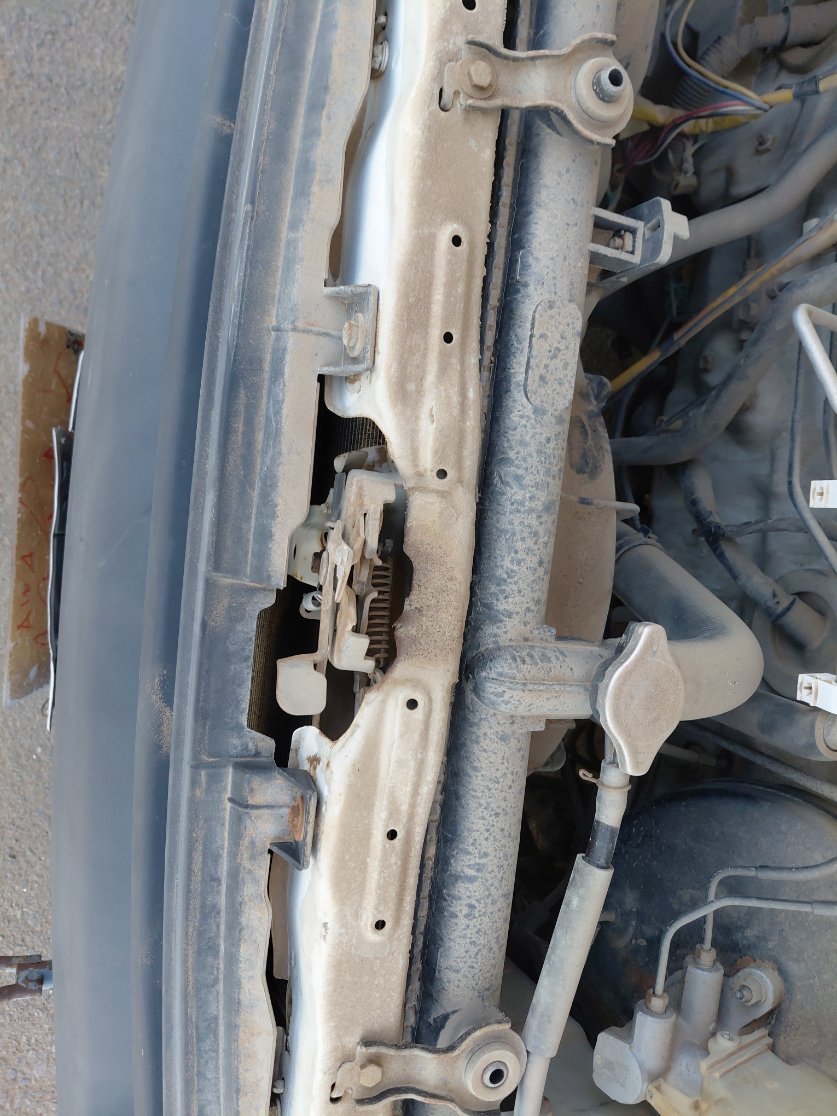 دايهاتسو دباب  2012 image