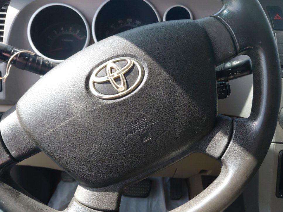 تويوتا سيكويا  2010 image