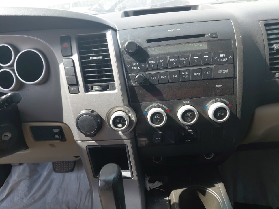 تويوتا سيكويا  2010 image