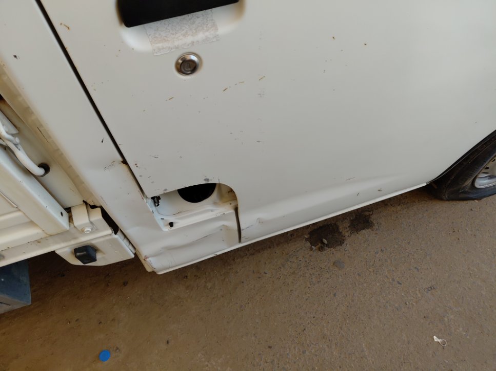 دايهاتسو دباب  2011 image