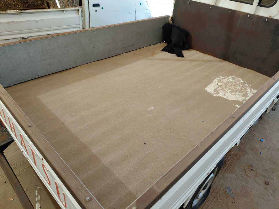 دايهاتسو دباب  2011 image