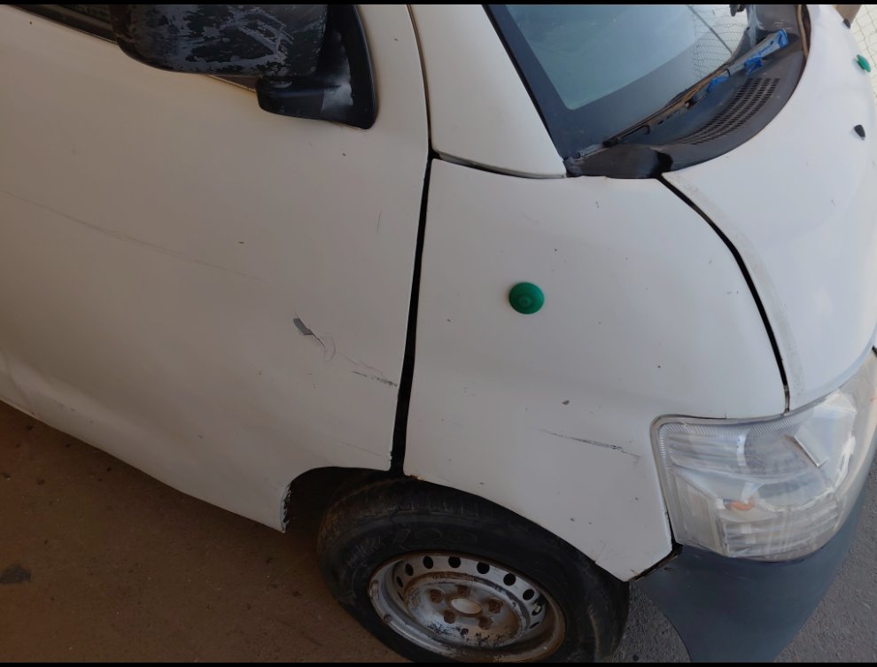 دايهاتسو دباب  2012 image