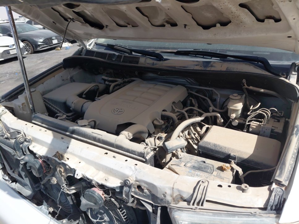 تويوتا سيكويا  2010 image