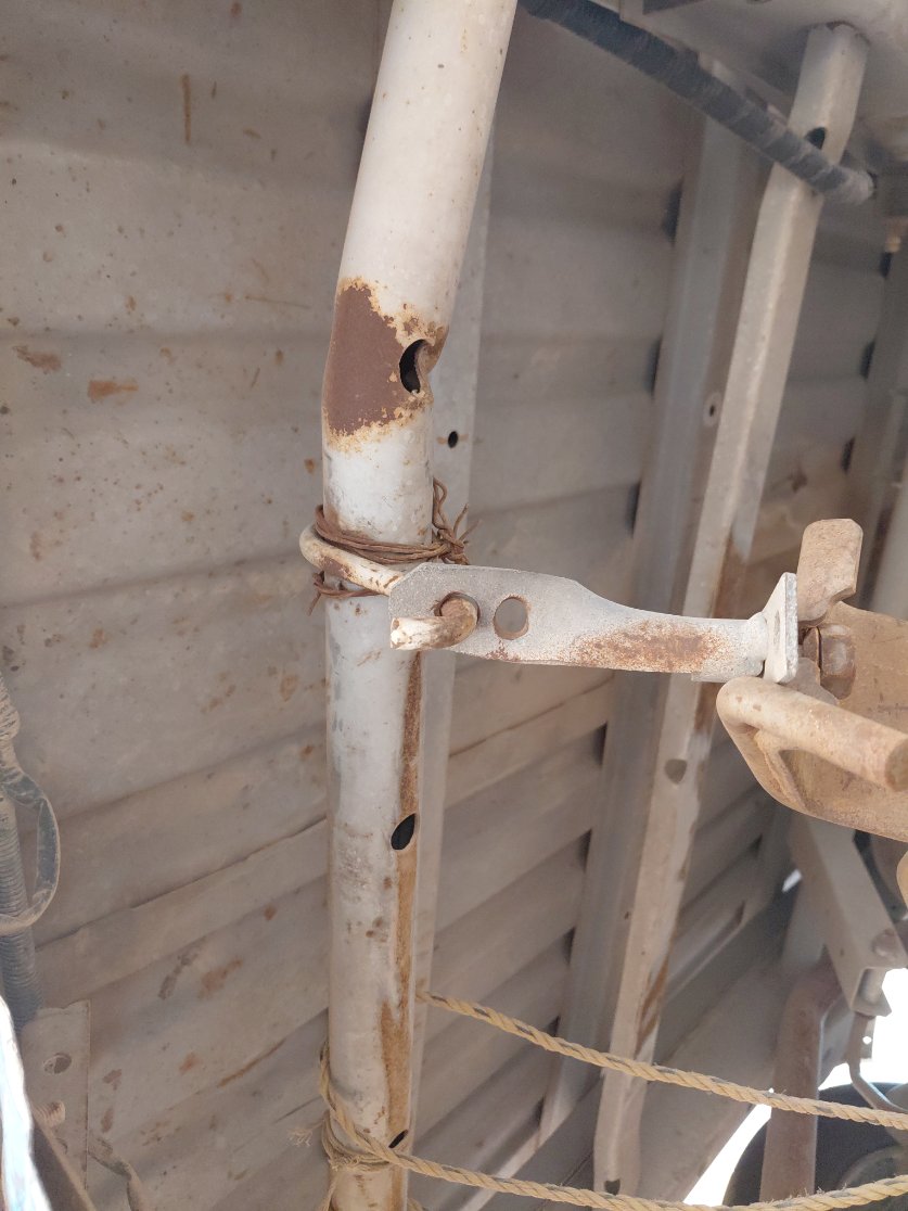 دايهاتسو دباب  2012 image