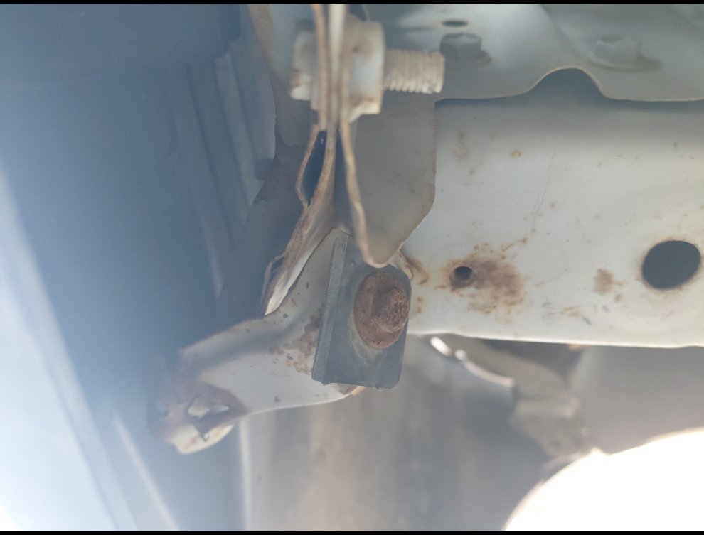 دايهاتسو دباب  2012 image