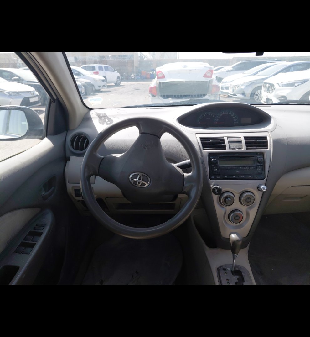 تويوتا يارس  2012 image