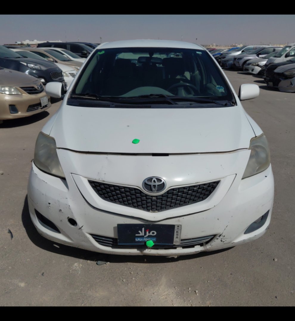 تويوتا يارس  2012