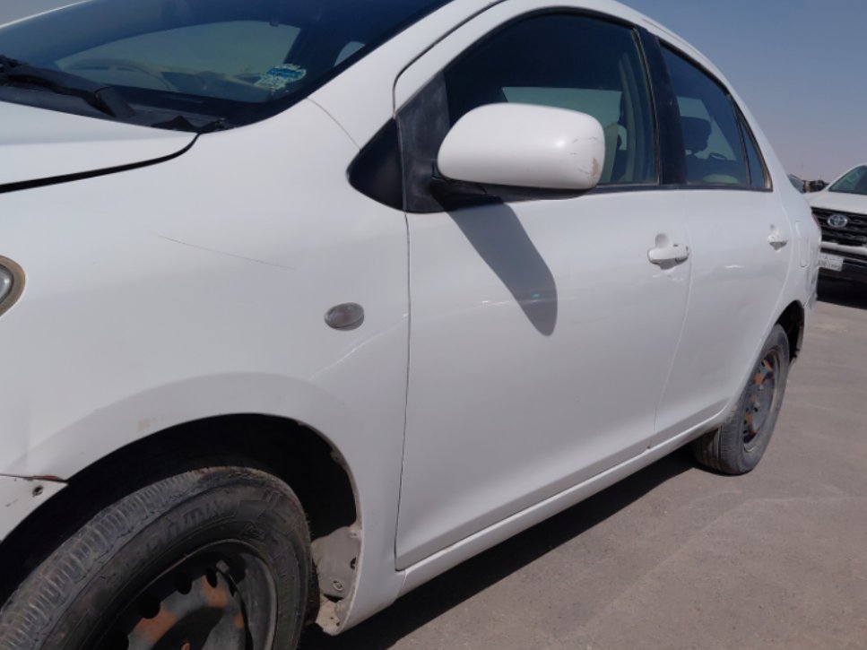 تويوتا يارس  2012 image