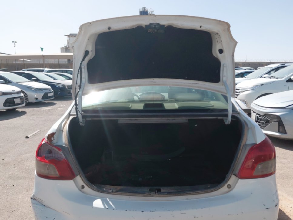 تويوتا يارس  2012 image