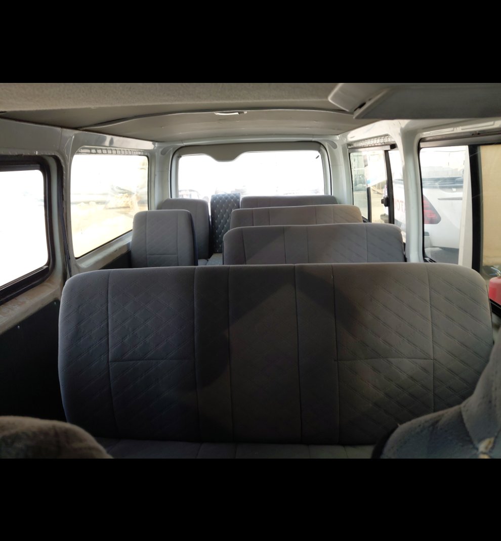 تويوتا هايس  2010 image