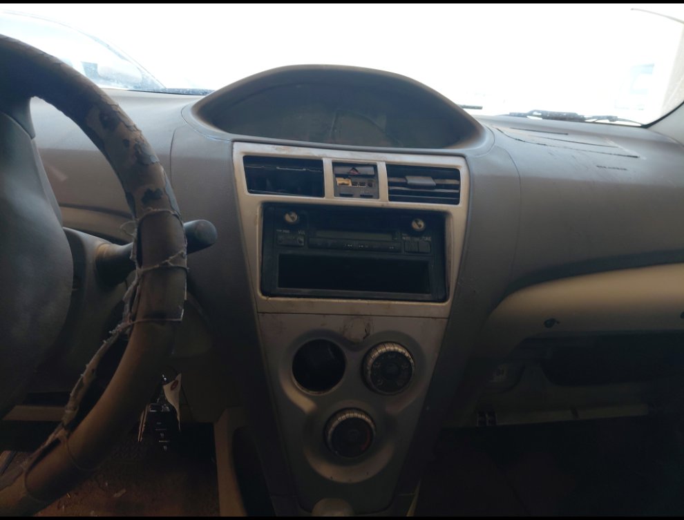 تويوتا يارس  2012 image