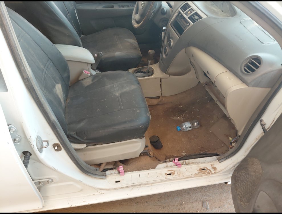 تويوتا يارس  2012 image