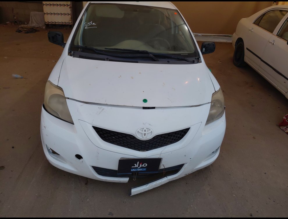 تويوتا يارس  2012