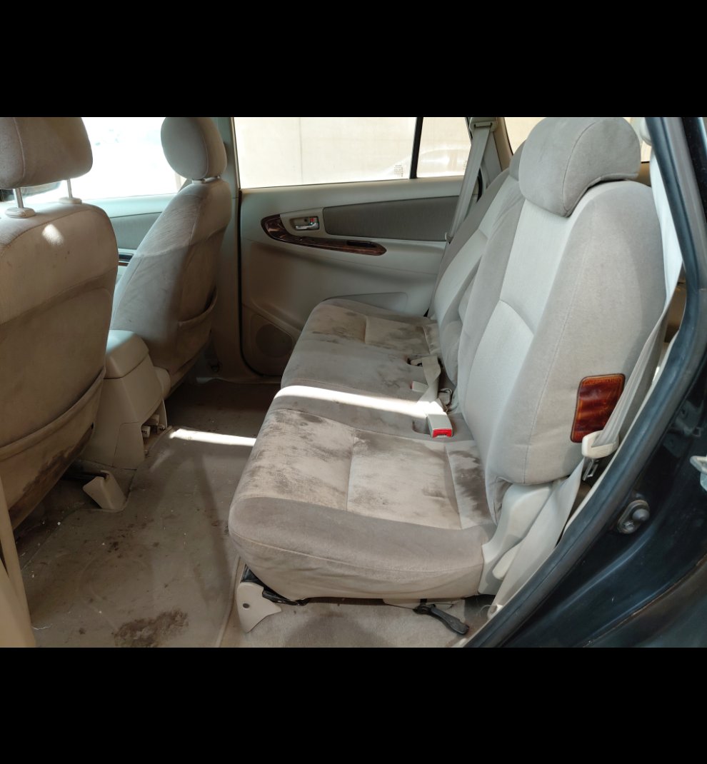 تويوتا انوفا  2012 image