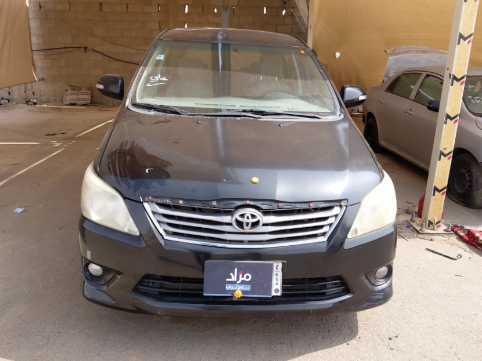 تويوتا انوفا  2012