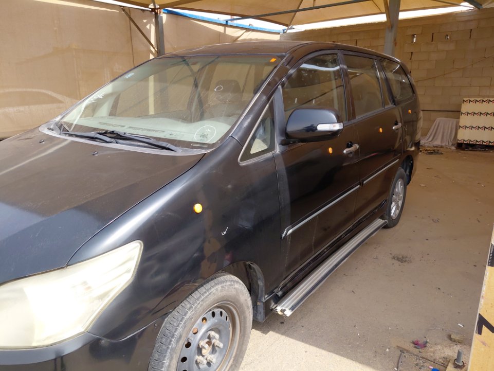 تويوتا انوفا  2012 image