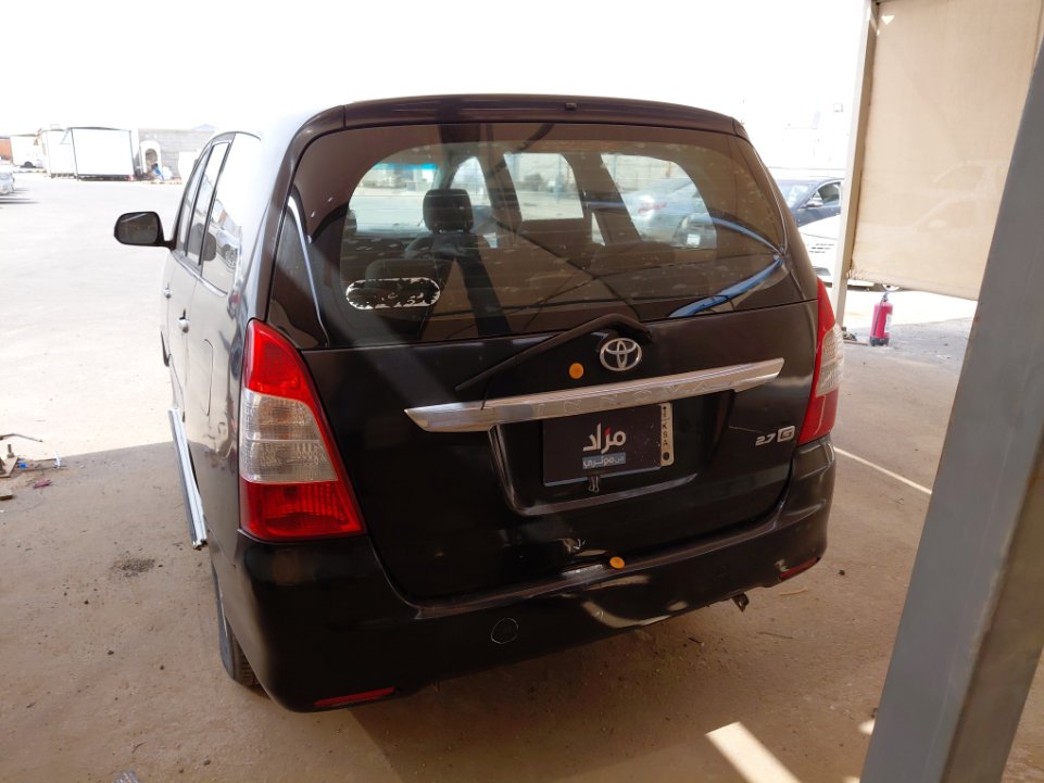 تويوتا انوفا  2012 image