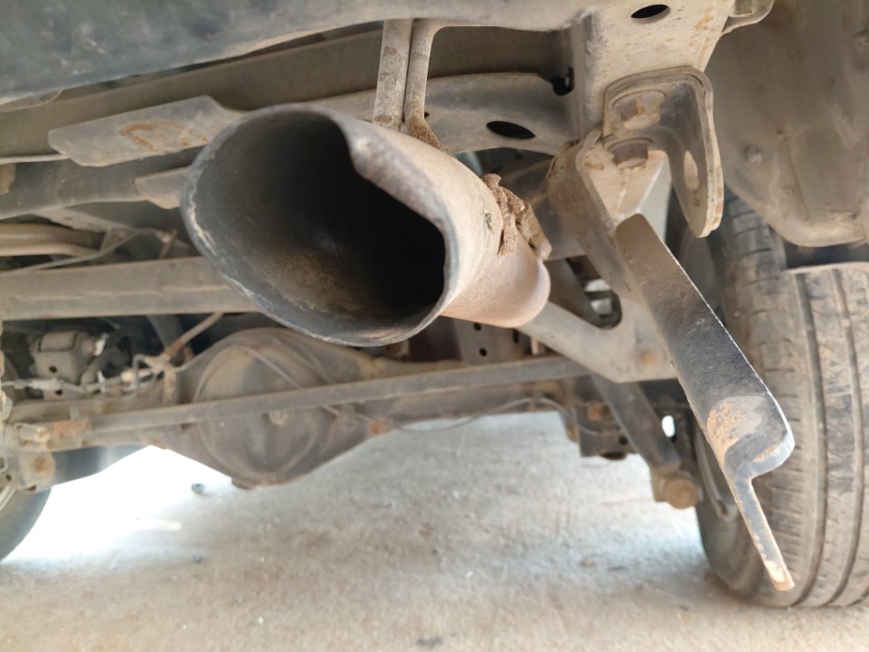 تويوتا انوفا  2012 image