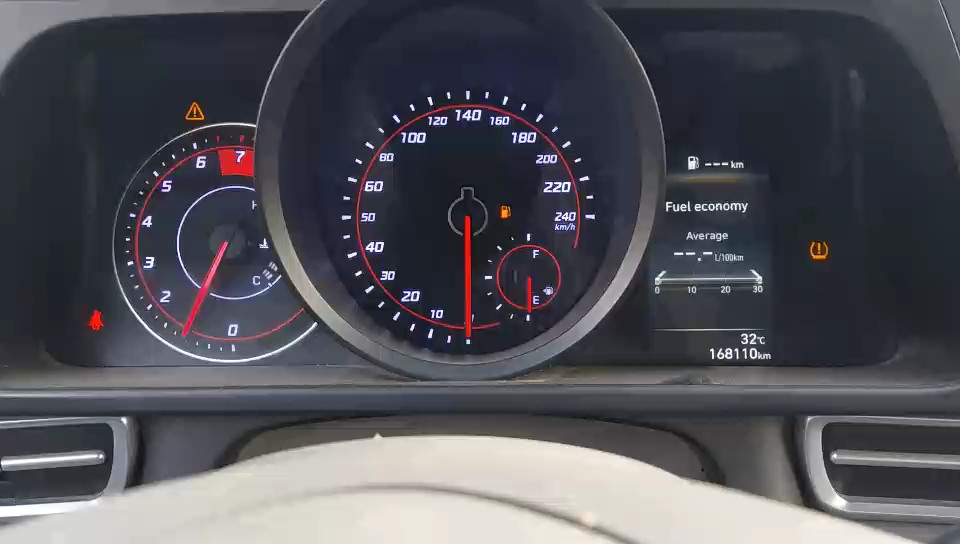 هيونداي إلنترا  2023 video