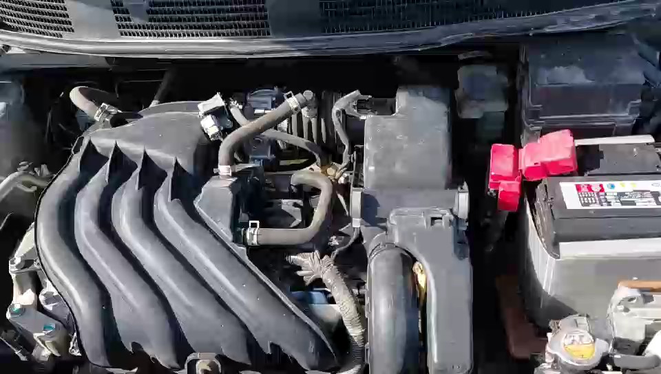Nissan Sunny S 2021 video