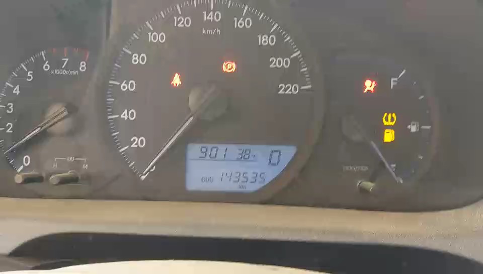 Toyota Yaris Y FLT 2021 video