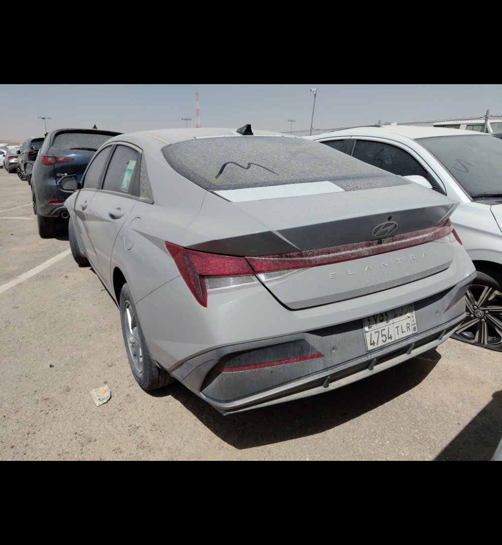 Hyundai Elantra  2024 image