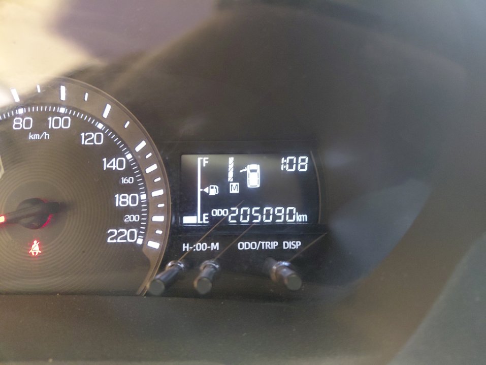 تويوتا يارس Y 2023 image