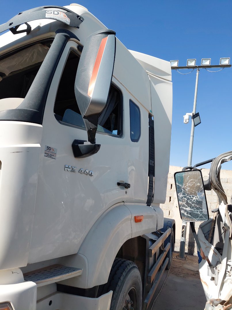 سينوتراك Howo Truck head  2025 image