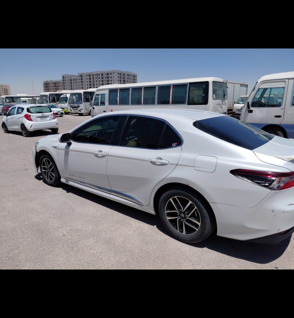 تويوتا كامري LE HEV 2022 image