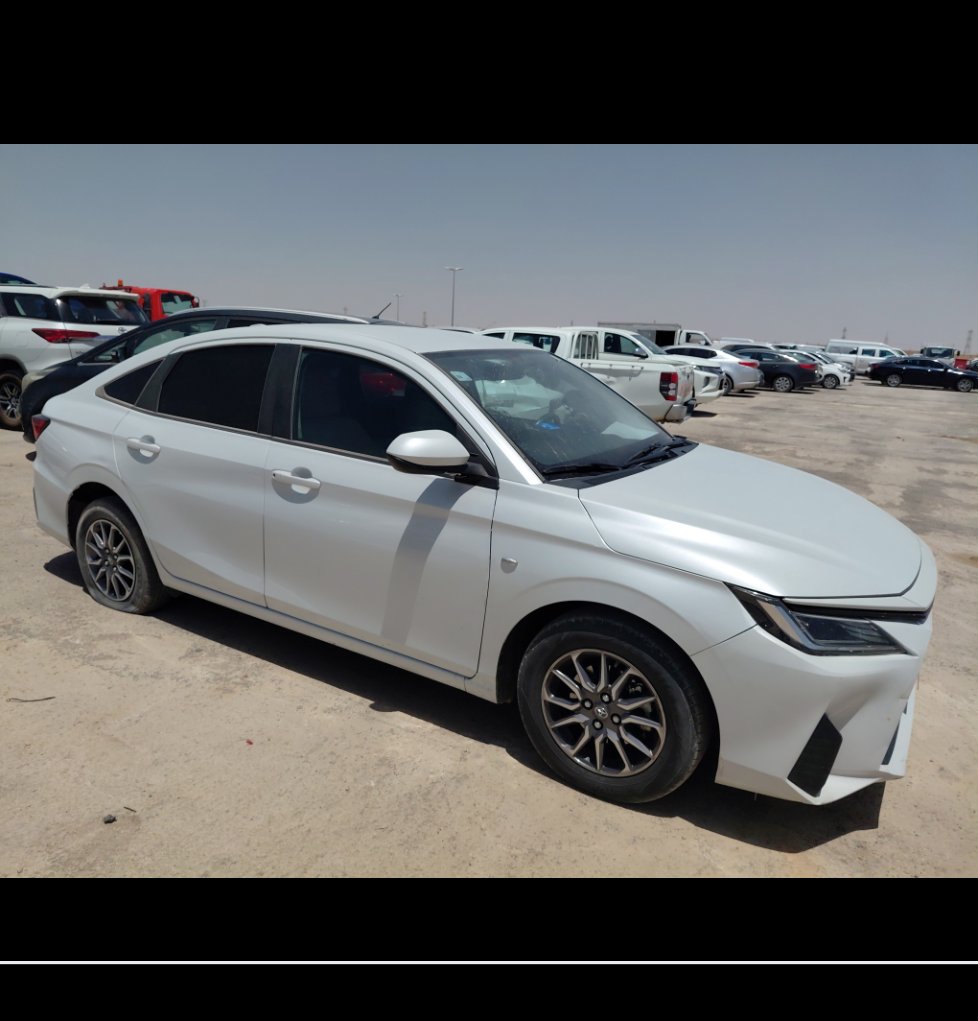 تويوتا يارس  2023 image