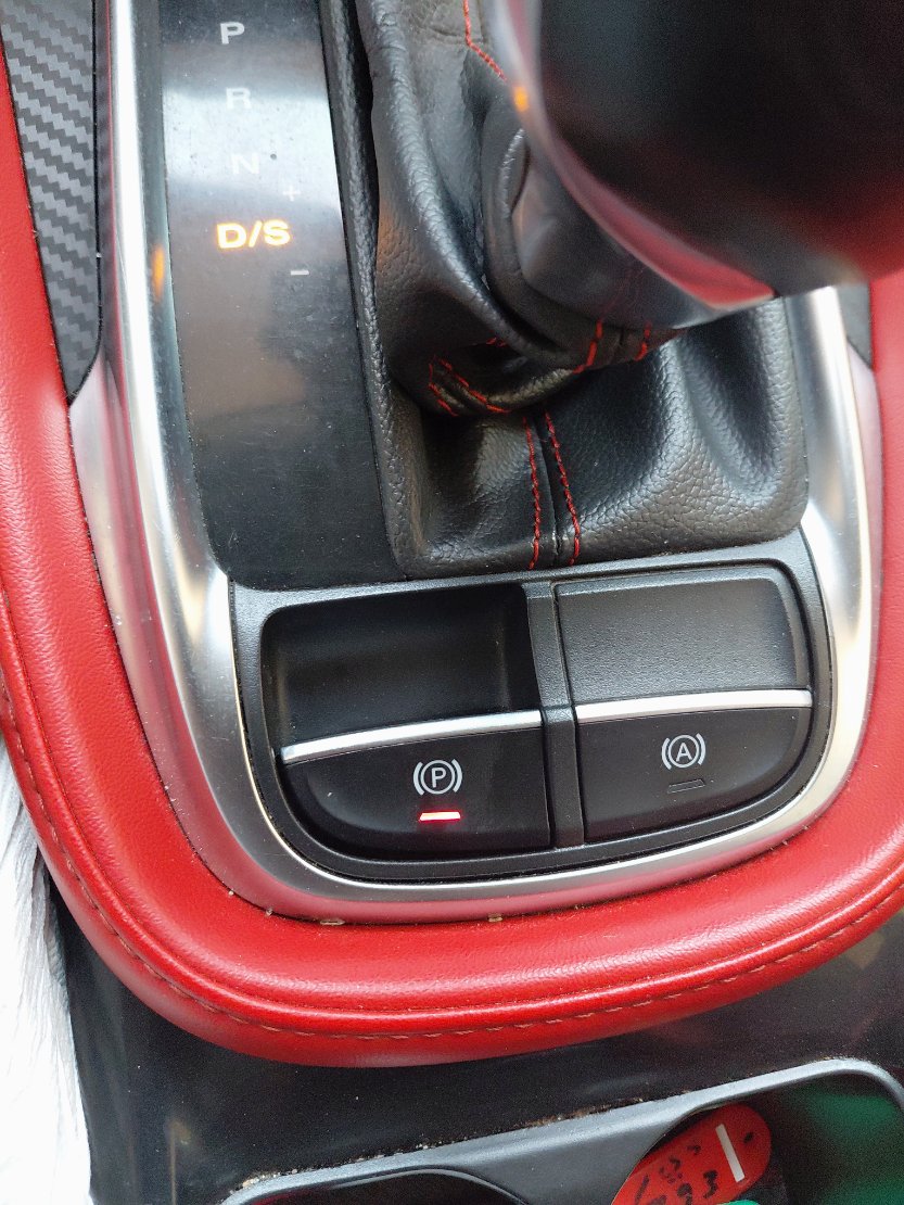إم جي ZS رياضية - 11  لوكس 2021 image
