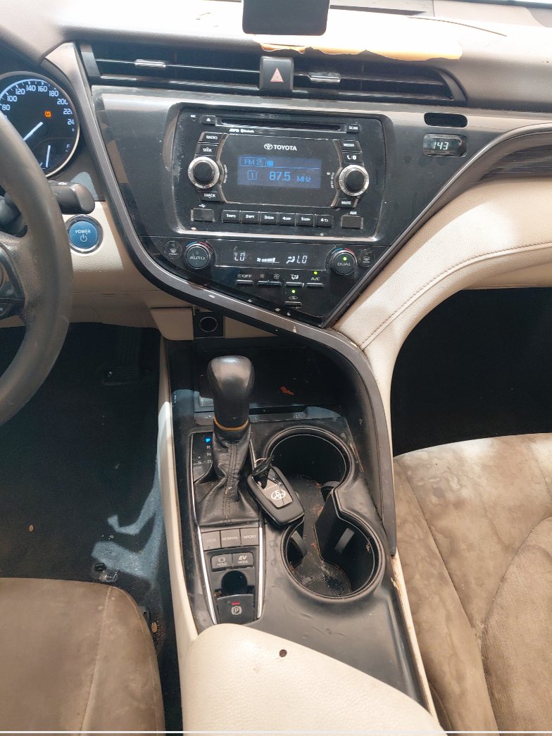 تويوتا كامري LE HEV 2019 image