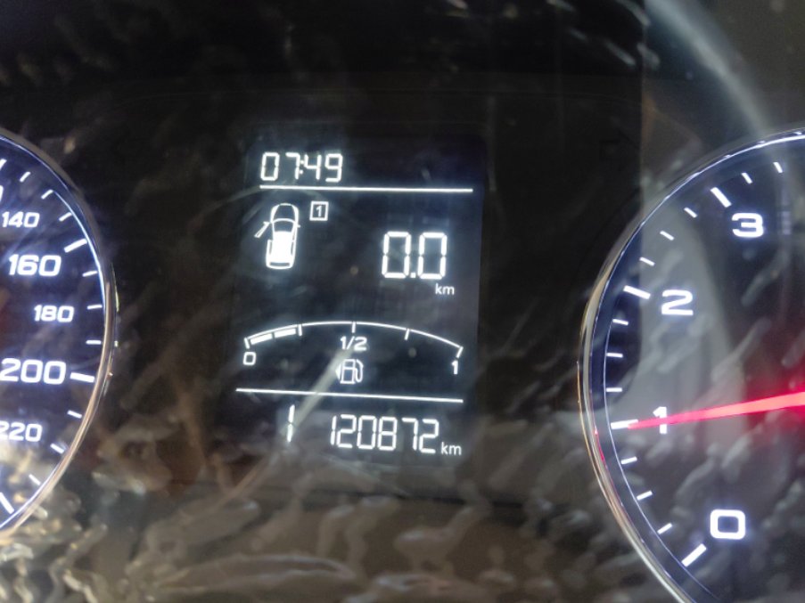 إم جي RX5 رياضية - مريح  2021 image