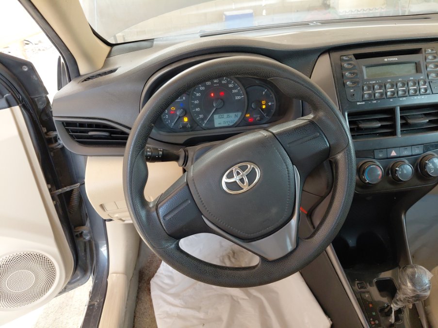 Toyota Yaris Y 2021 image