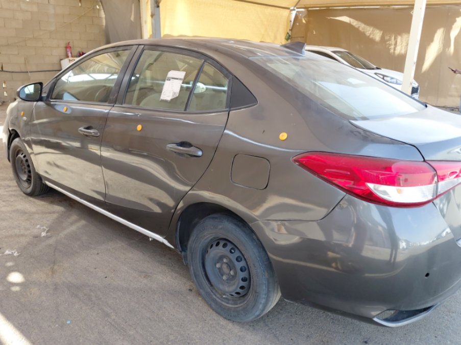 Toyota Yaris Y 2021 image
