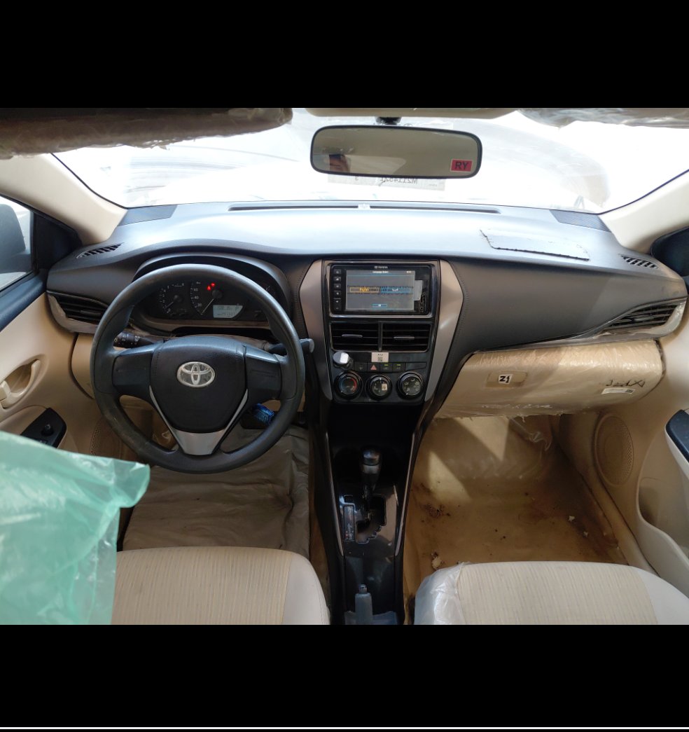 Toyota Yaris Y 2021 image