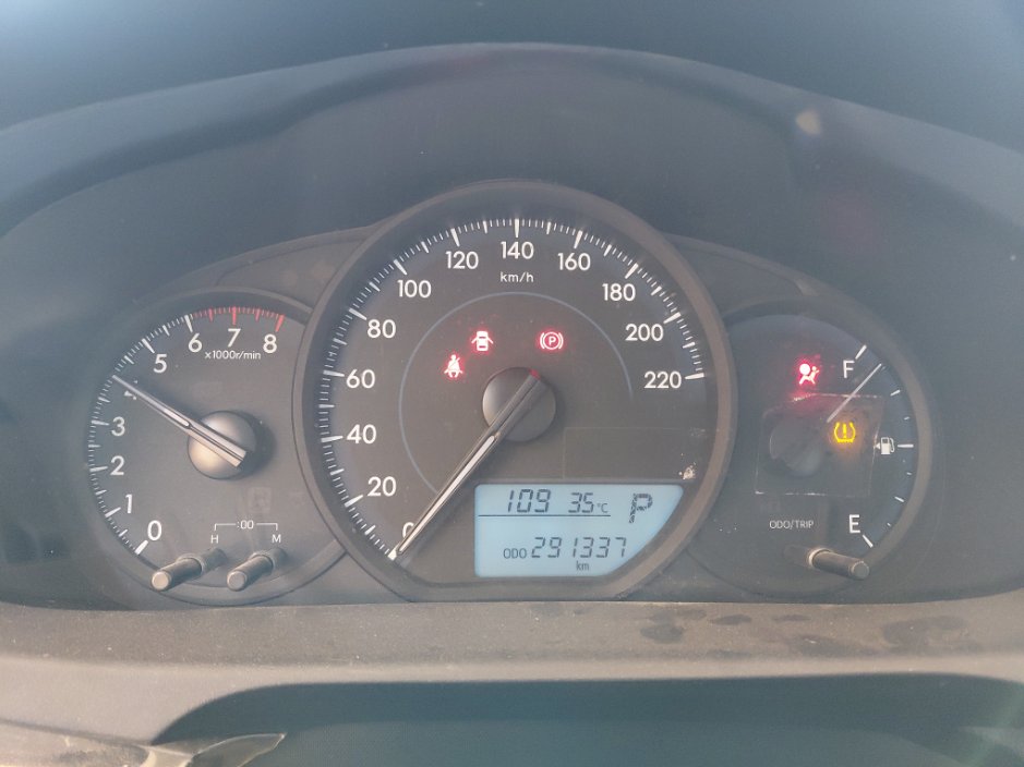 Toyota Yaris Y 2021 image