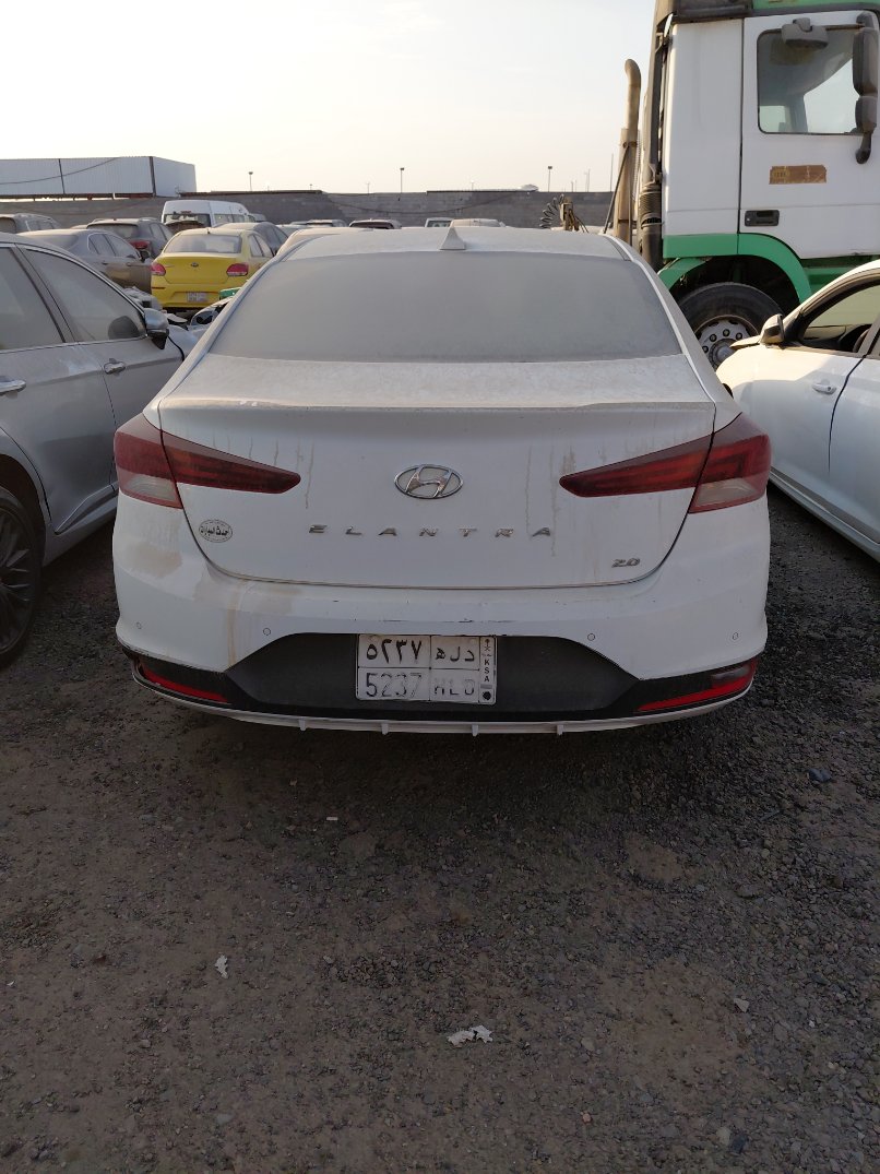 Hyundai Elantra  2020 image