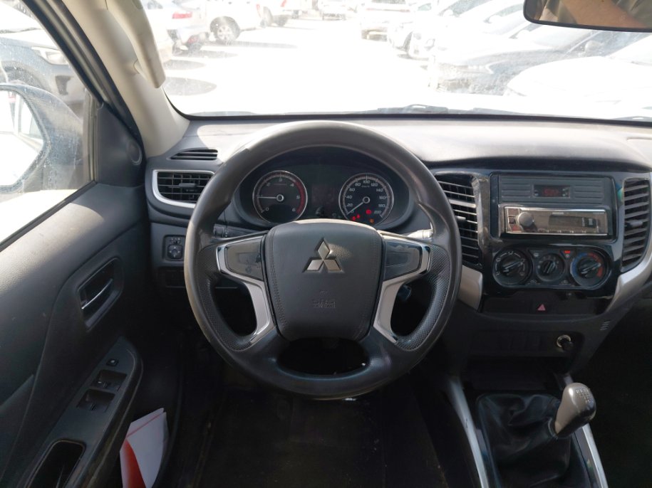 ميتسوبيشي L200 4X4- 2022 image
