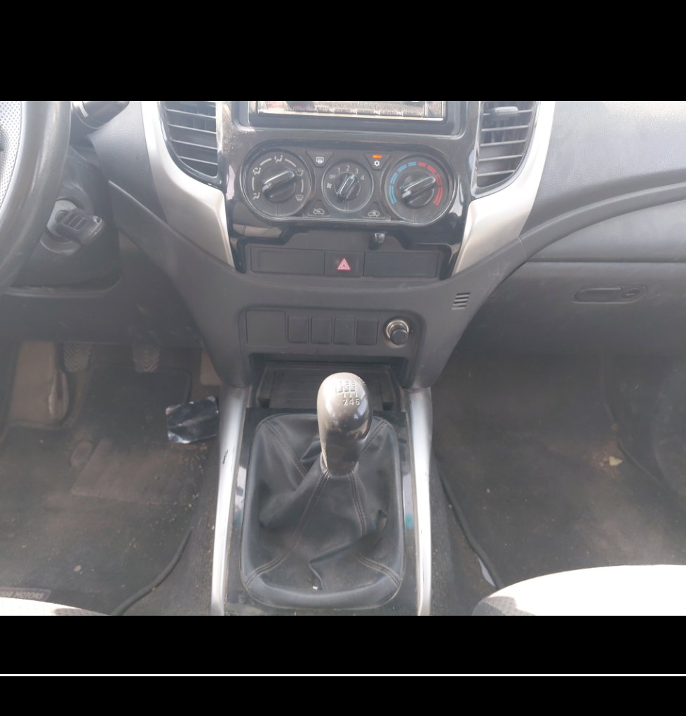 ميتسوبيشي L200 4X4- 2022 image