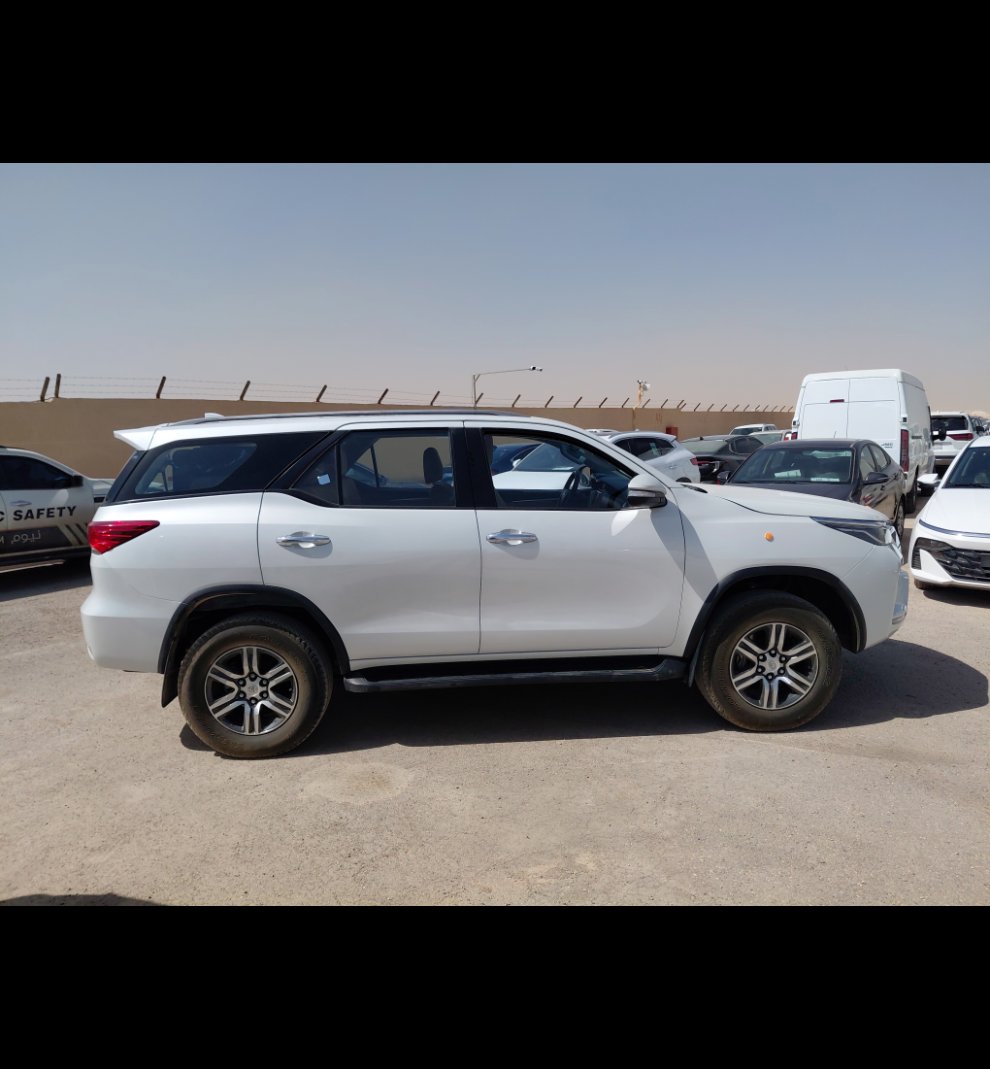 Toyota Fortuner VX1 2023 image