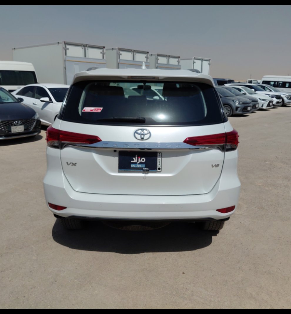 Toyota Fortuner VX1 2023 image