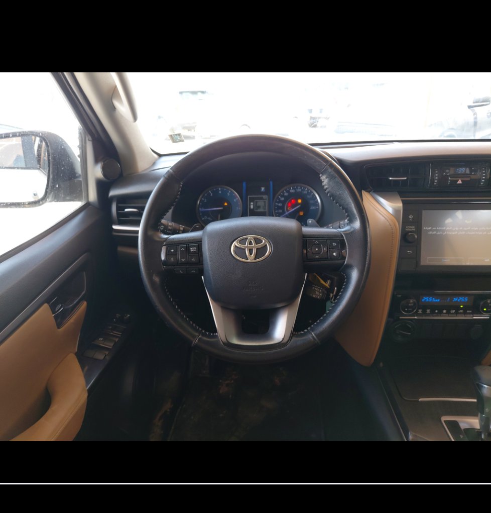 Toyota Fortuner VX1 2023 image